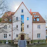 Hostel George